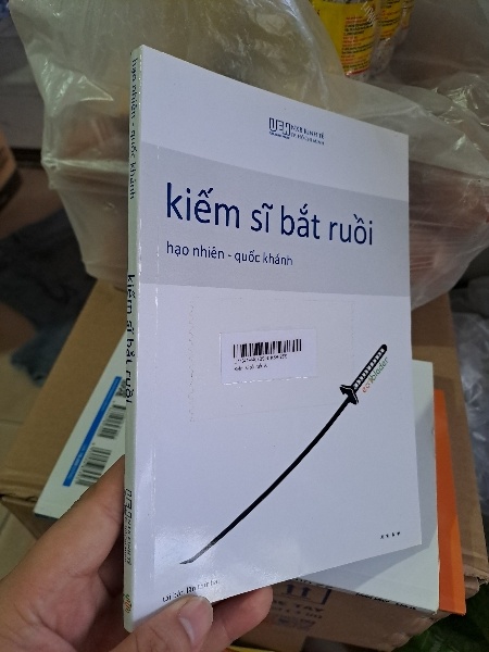 Kiếm sĩ bắt ruồi mới 90% ố nhẹ 2016 Hạo Nhiên HCM2507