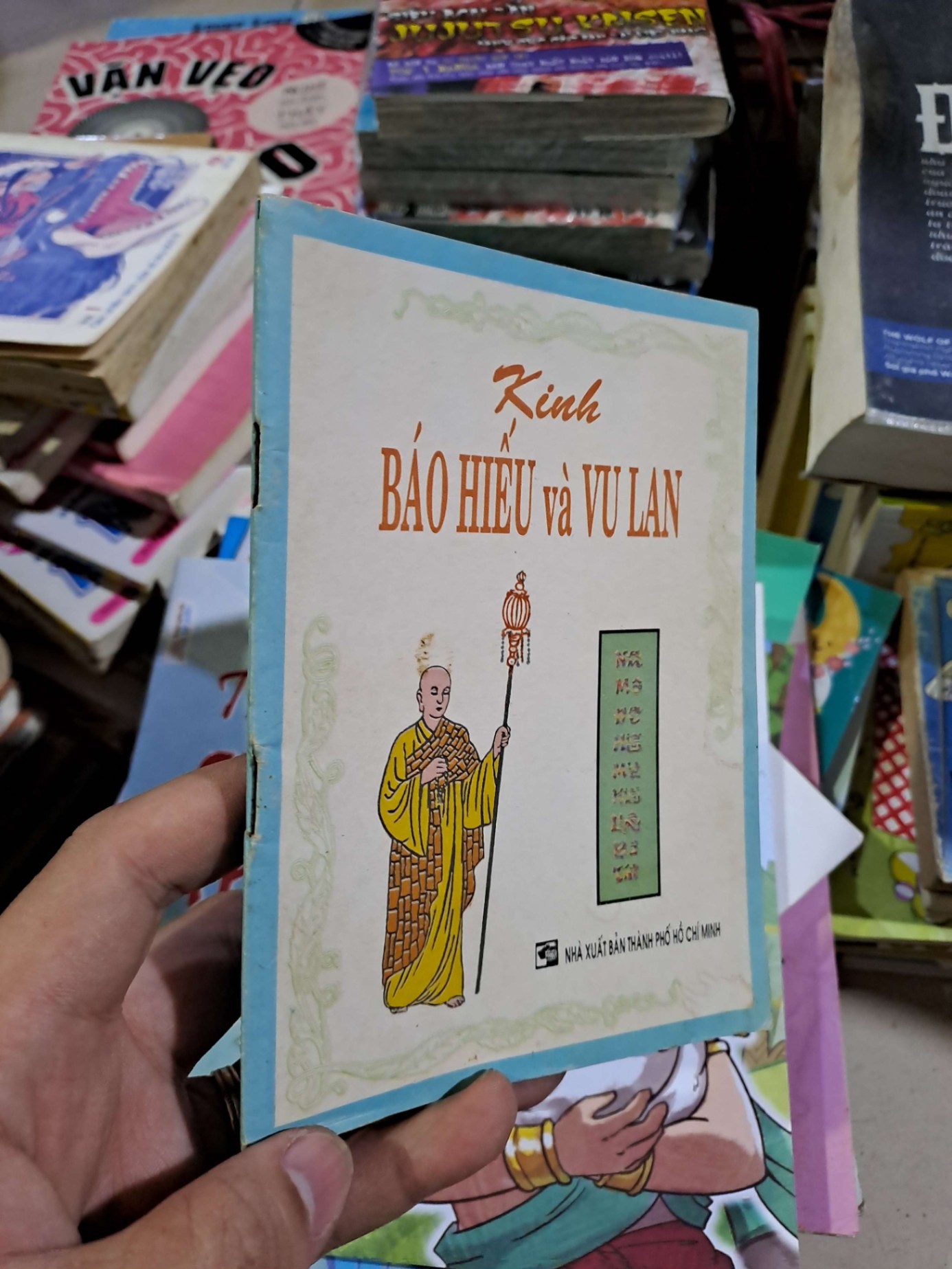Kinh báo hiếu và vu lan - 1998 mới 80% ố - TÂM LINH - TÔN GIÁO - THIỀN - HCM0111