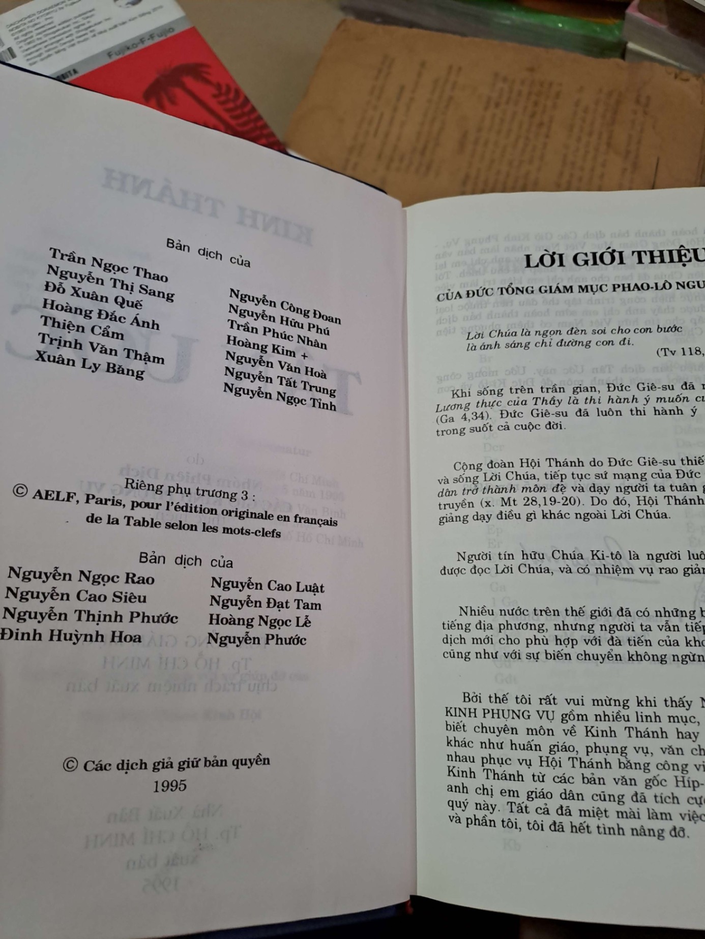 Kinh thánh Tân ước - 1995 mới 90% bìa cứng bọc da - TÂM LINH - TÔN GIÁO - THIỀN - HCM0111
