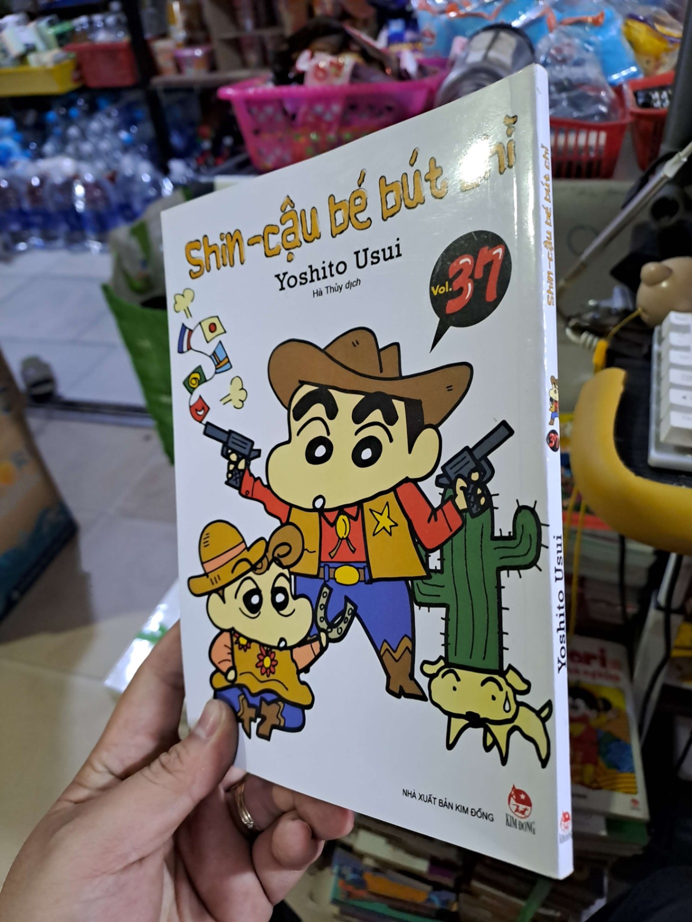 Shin cậu bé bút chì 37 - Usui - - SÁCH ĐỒNG GIÁ 9K - HCM0111