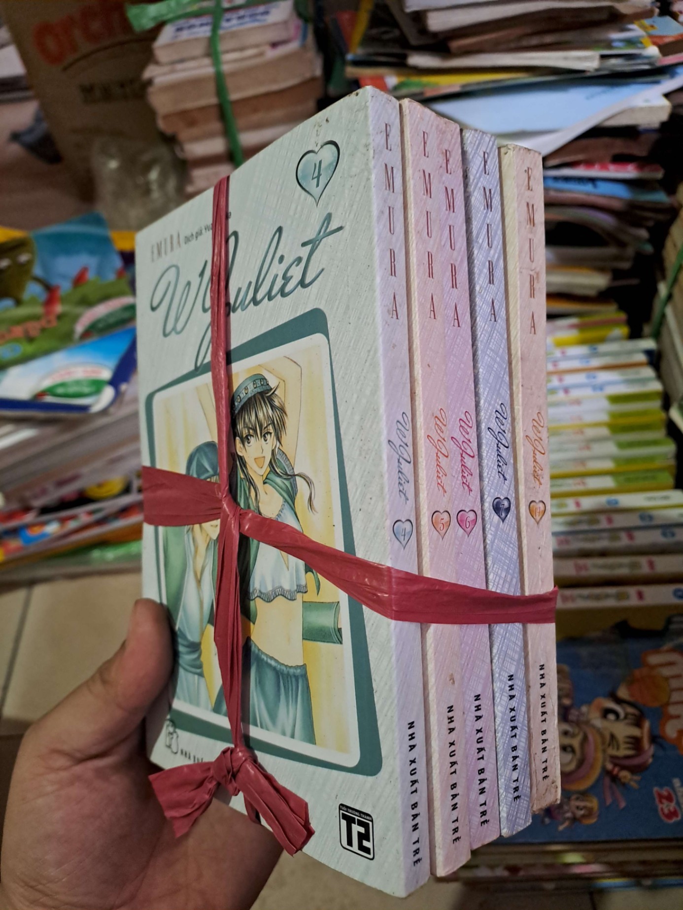 W juliet tập 4,5,6,7,17 - Emura - - TRUYỆN TRANH - HCM0111