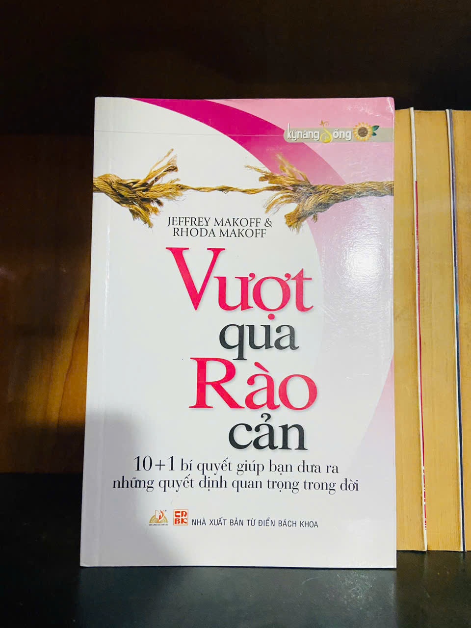 Vượt qua Rào cản - KỸ NĂNG - VAVO1211