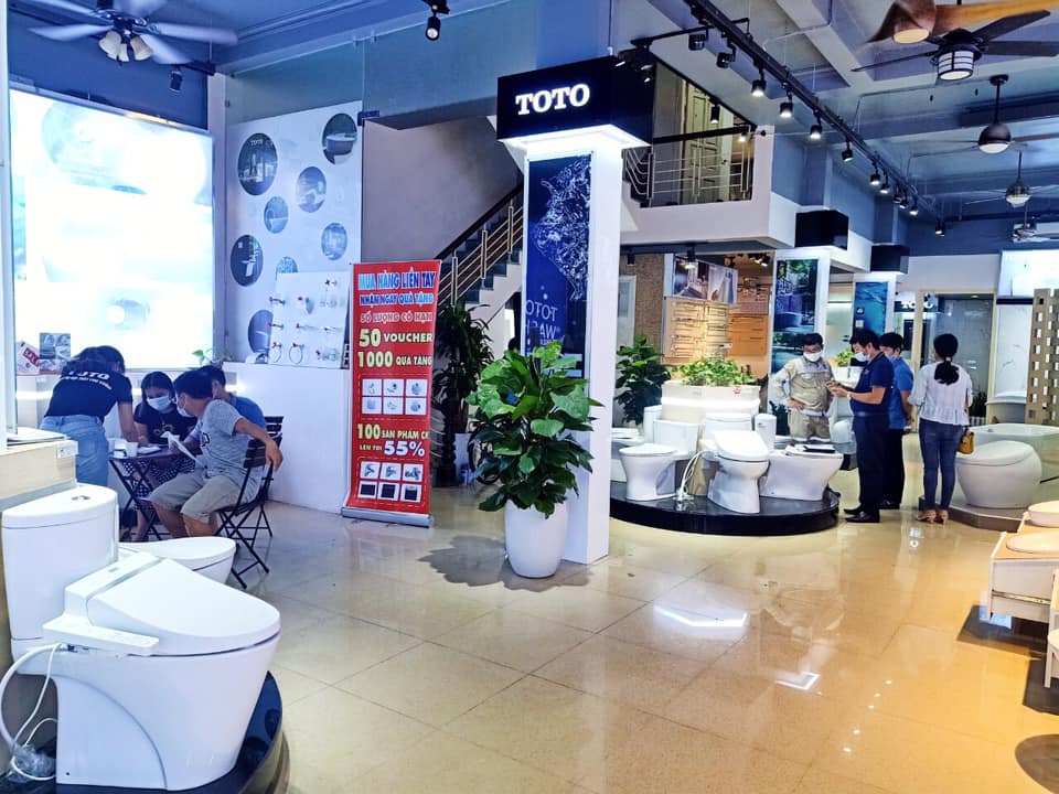 dia-chi-mua-bon-cau-toto-chinh-hang-tai-hung-yen-showroom-phu-cuong-toto