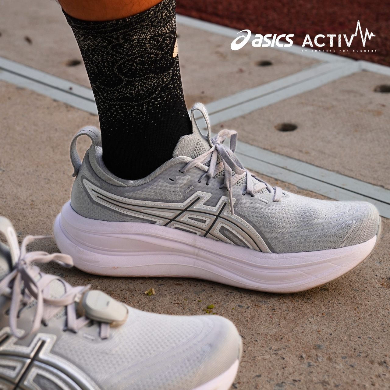 Gia-y-Cha-y-Bo-ASICS-Gel-Nimbus-28-Review-Doi-Giay-De-m-Em-A-i-Da-ng-Mua--4.png