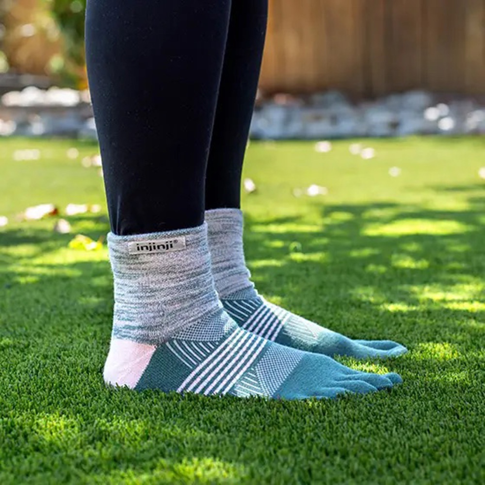 Injinji Zehensocken Trail Midweight Mini Crew Damen Injinji Zehensocken Women's Trail Midweight Mini Crew - Calypso XS/S Frauen Zehensocken Lauf