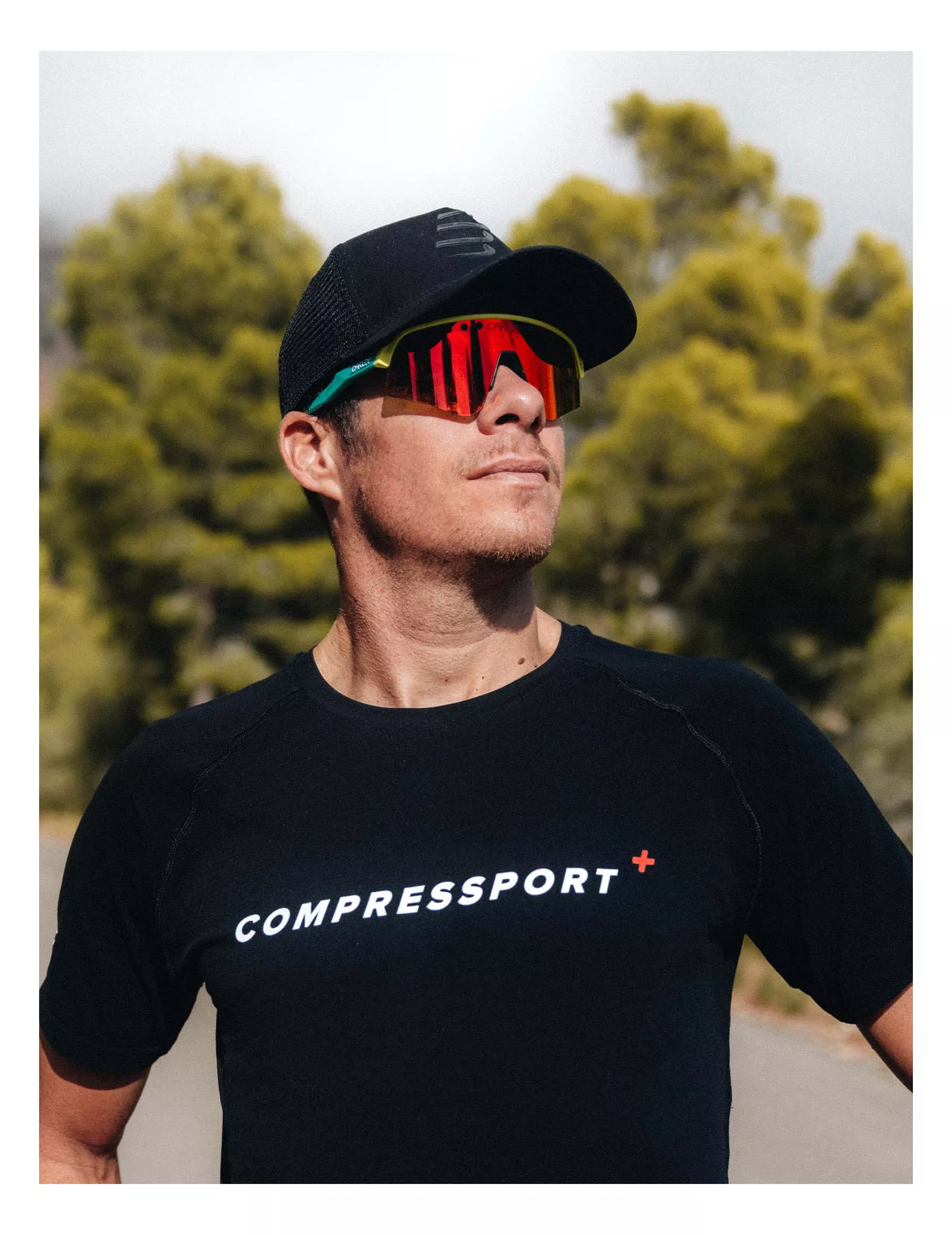 Mu-Chay-Bo-Compressport-Trucker-Cap_trucker-cap-black-black-refl.webp?v=1781625277