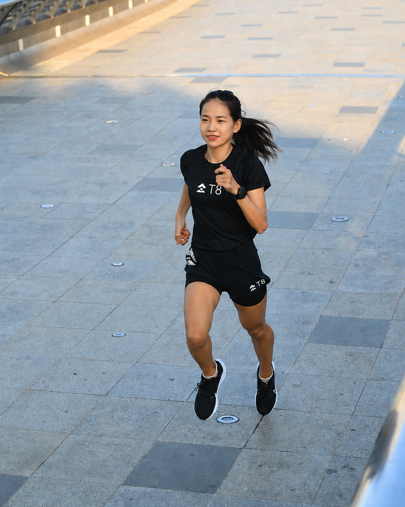 Quan-Short-Chay-Bo-Nu-T8-Black-White-Logo-1.jpg?v=1779723748