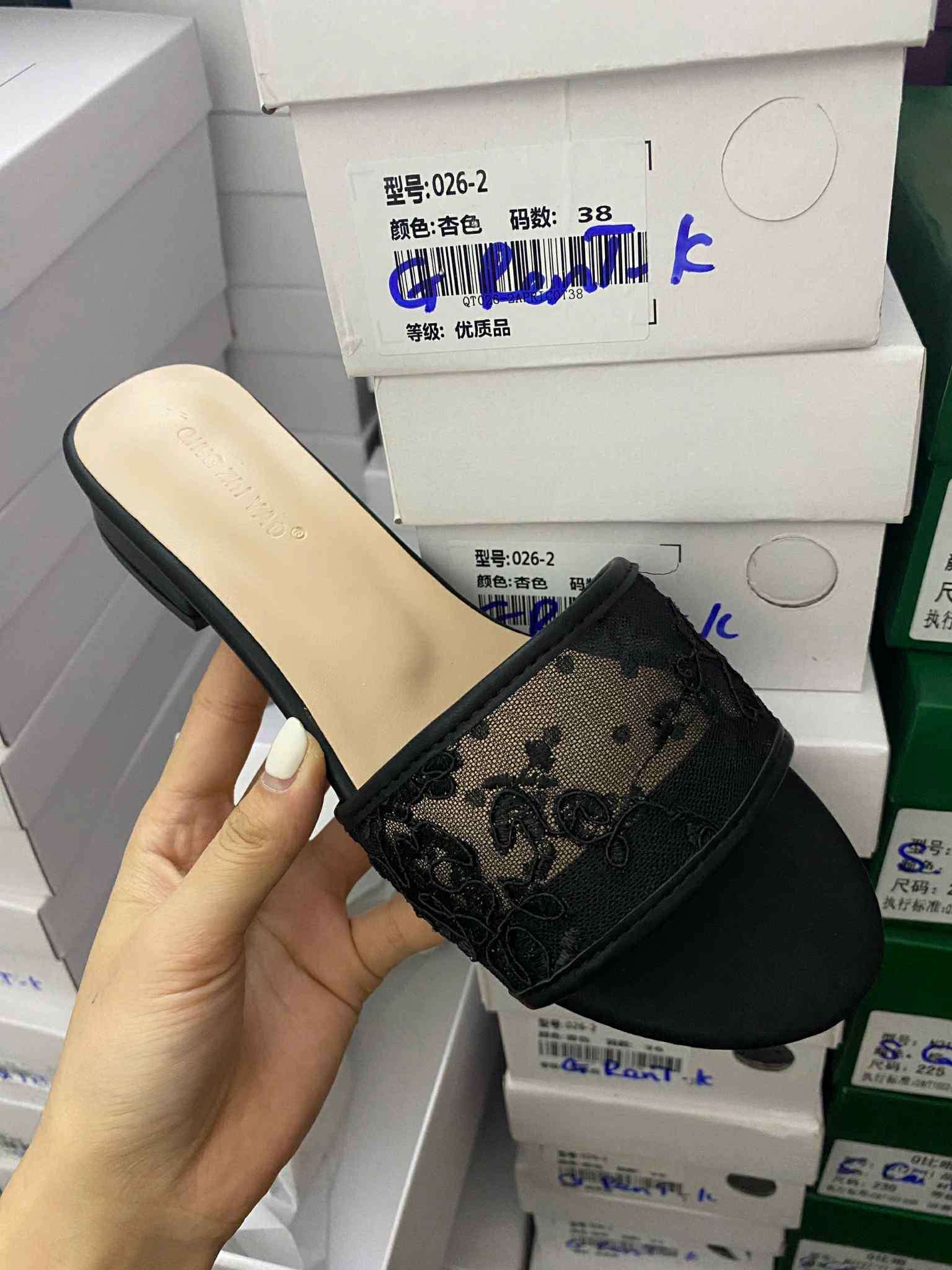GL_A6_0611 guốc dây