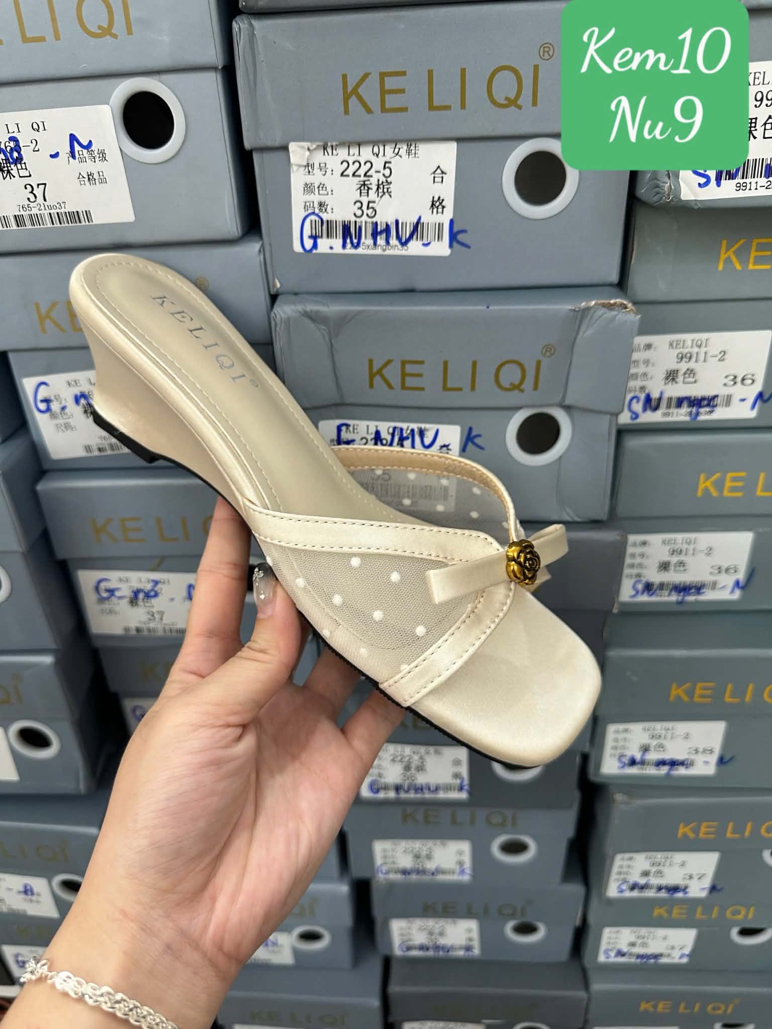 GL_A6_0712 guốc dây