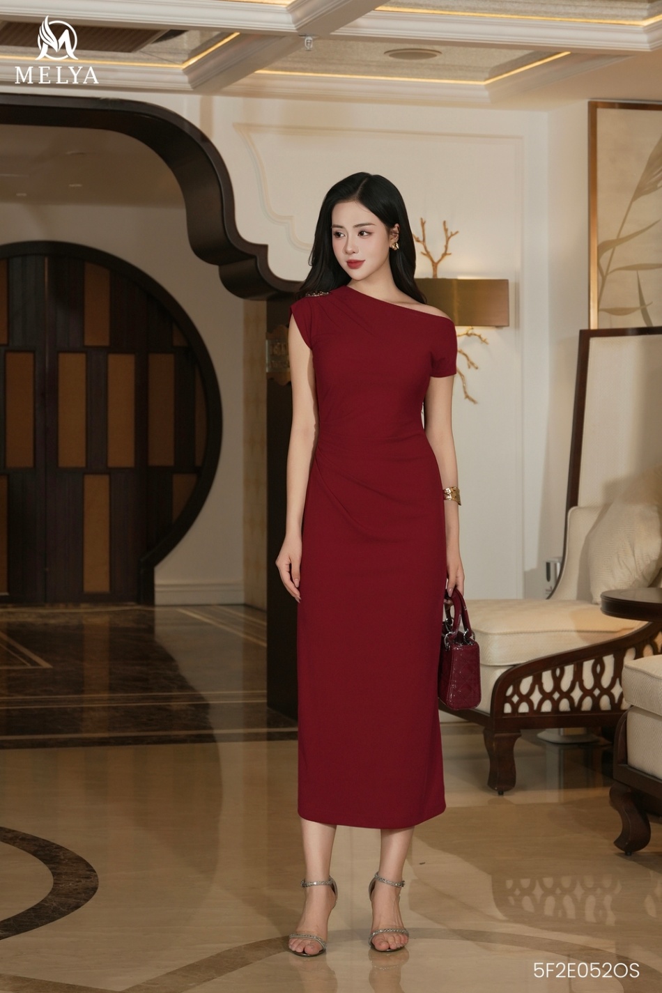 Đầm - Red Velina - Vai lệch len tăm - Đỏ đô