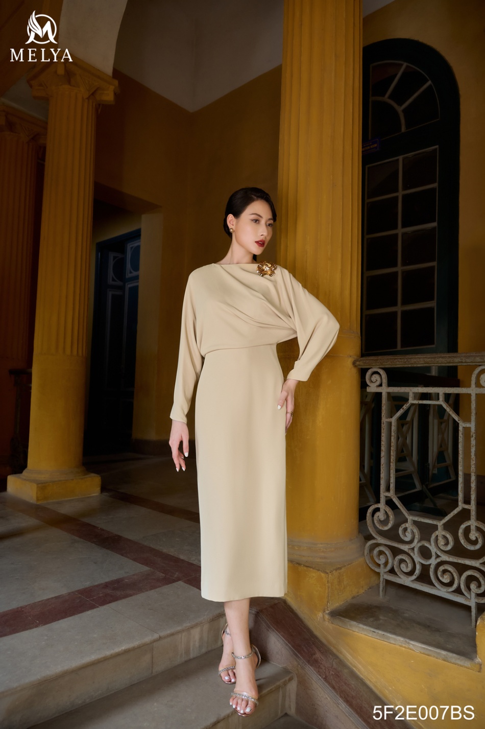Đầm ôm - Orla dress xếp nếp bất đối xứng - Be