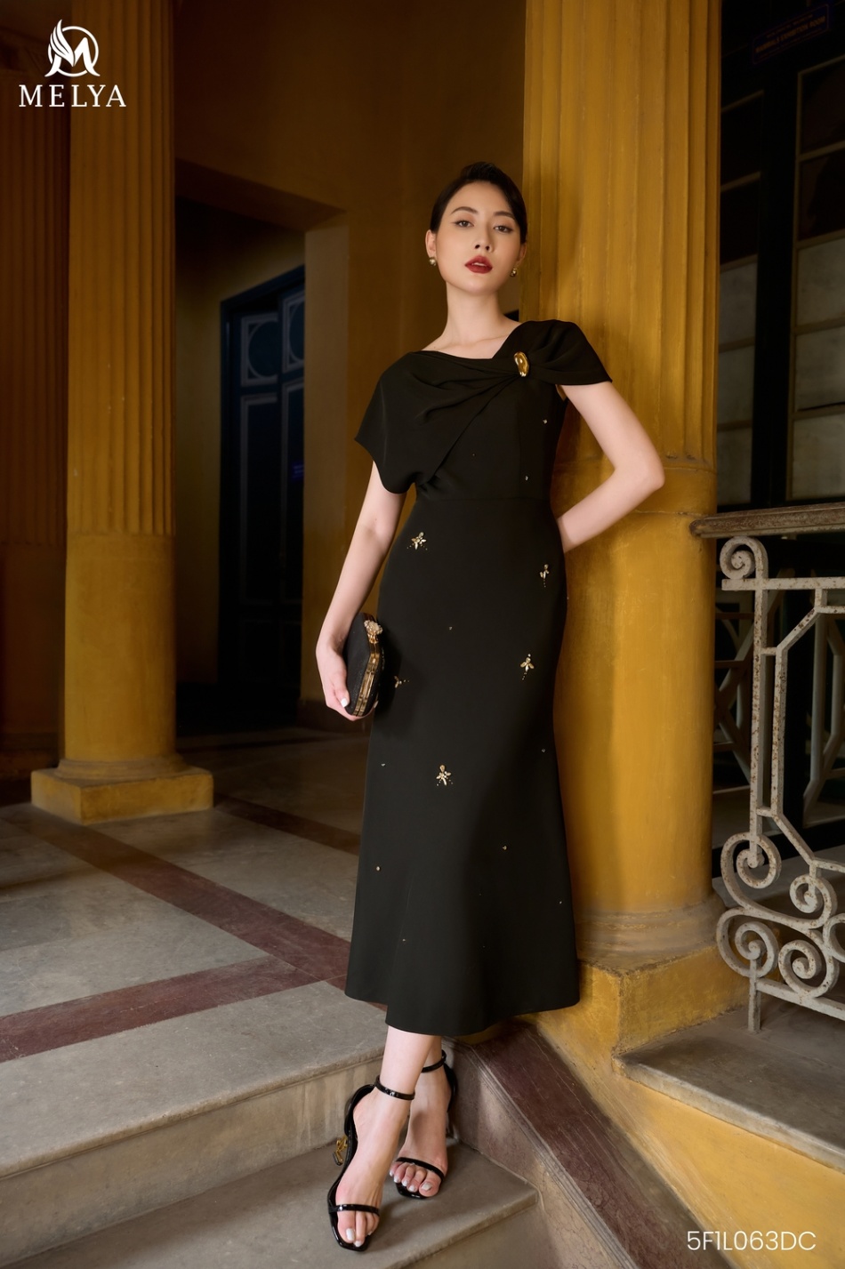 Đầm đuôi cá - Iris dress vai xếp lệch - Đen