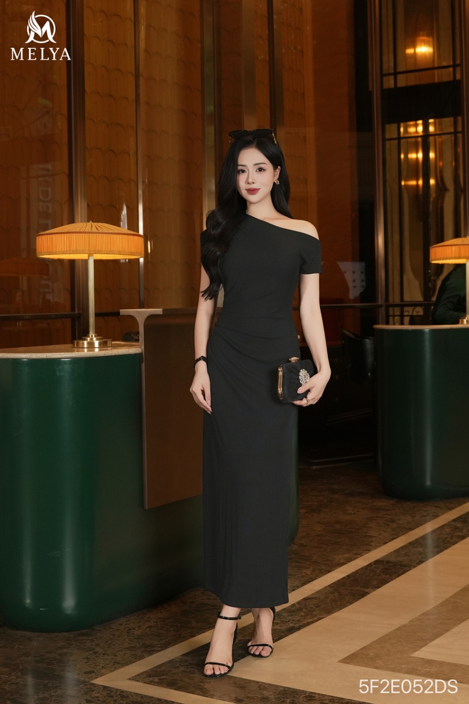 Đầm - Black Velina - Vai lệch len tăm - Đen