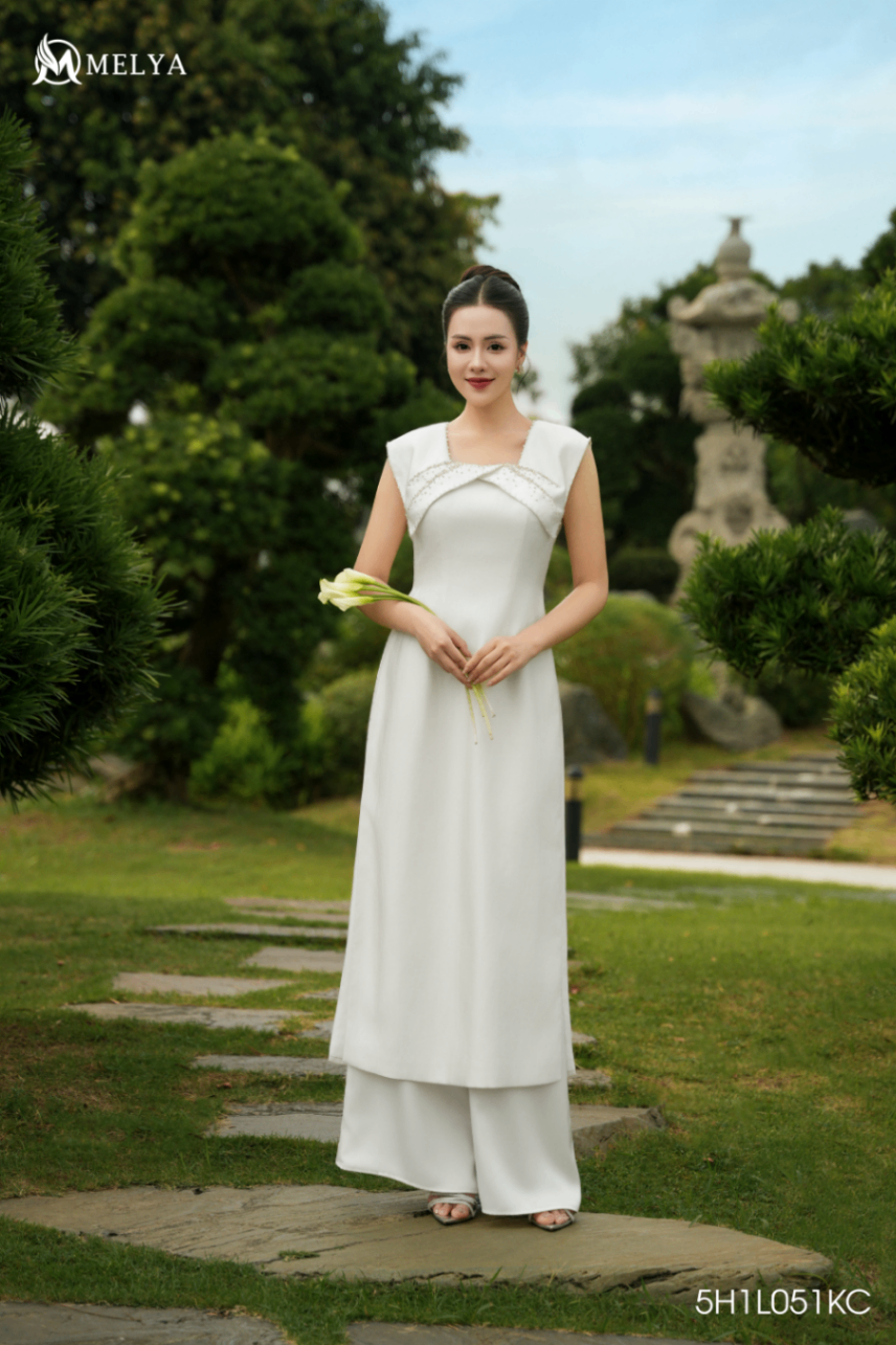 Áo dài - Tường vân - Kem