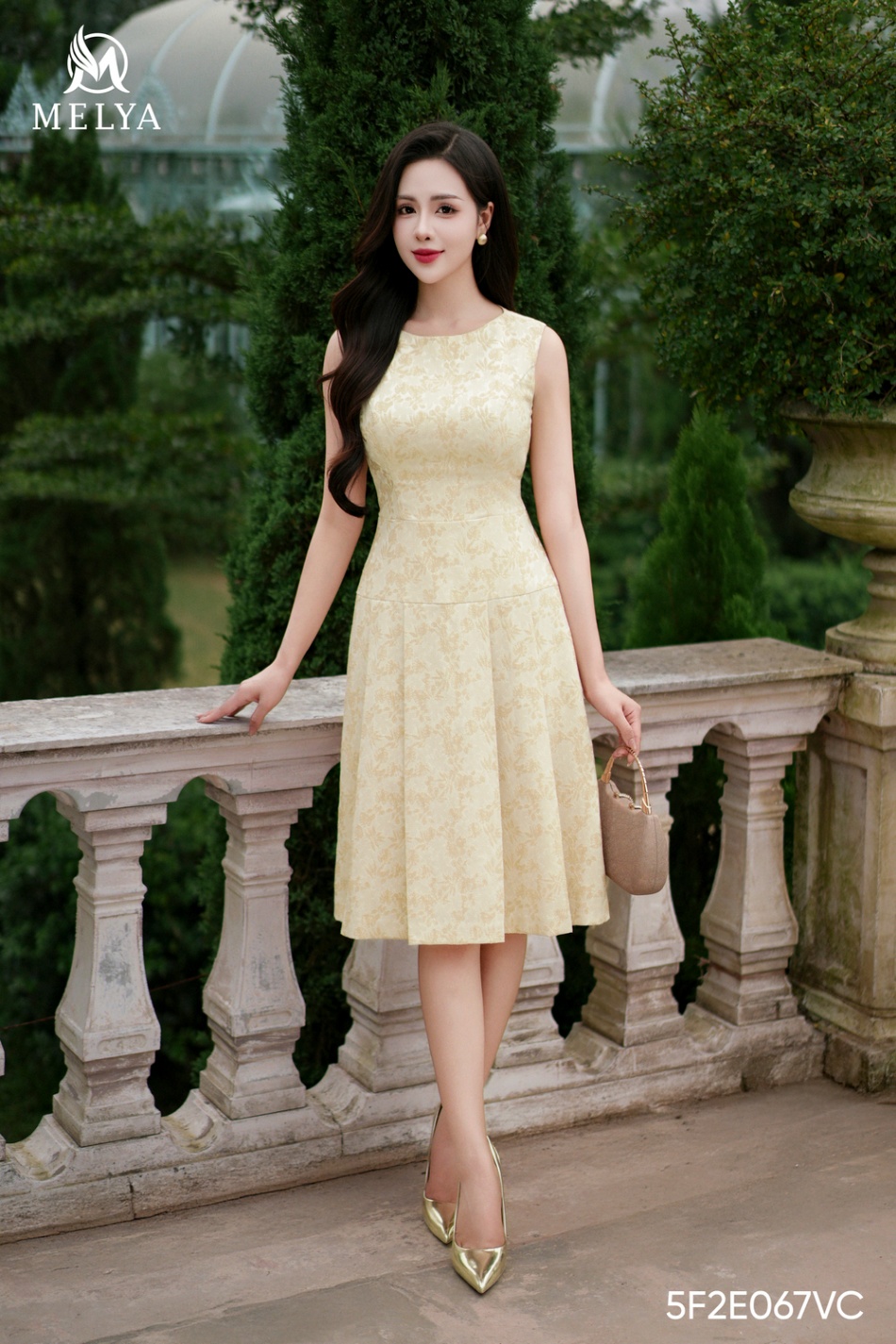 Set bộ - Golden grace - Đầm sát nách phối áo khoác lửng - Vàng kem