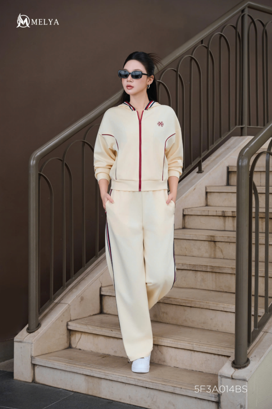 Set bộ - Soft motion nỉ có mũ - Be