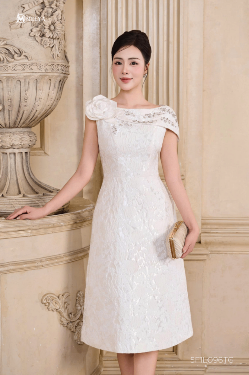 Đầm A - Elly dress gấm lệch vai - Trắng