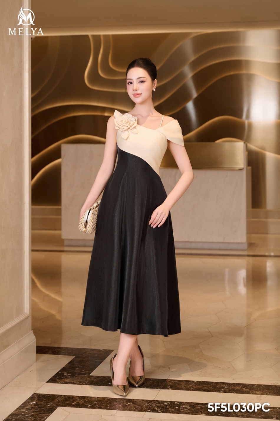 Đầm xòe - Petal dress - Đen phối kem