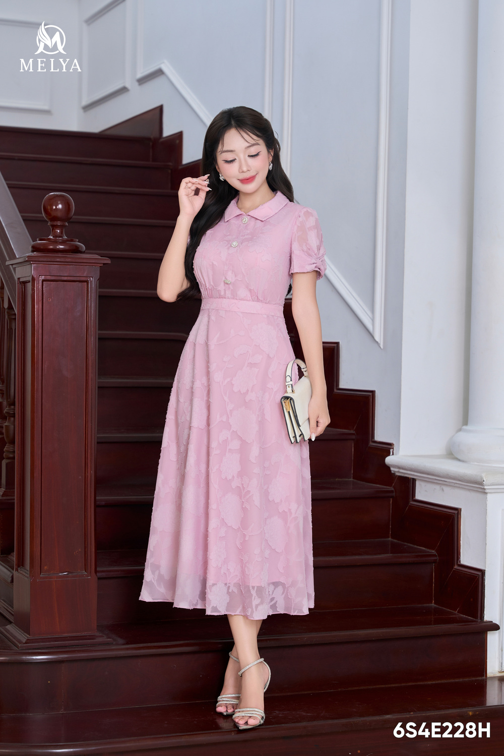 Đầm xoè - Tơ gấm thêu tay trang trí nơ - Hồng tím