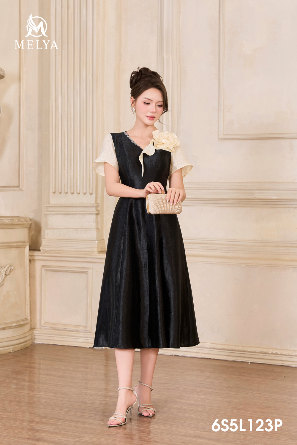 Đầm xòe - Velora bloom - Đen phối kem