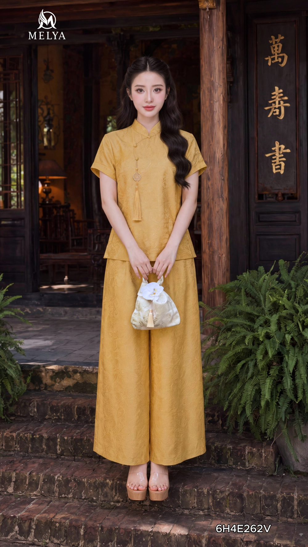 Pháp phục - Kim anh - Vàng thư