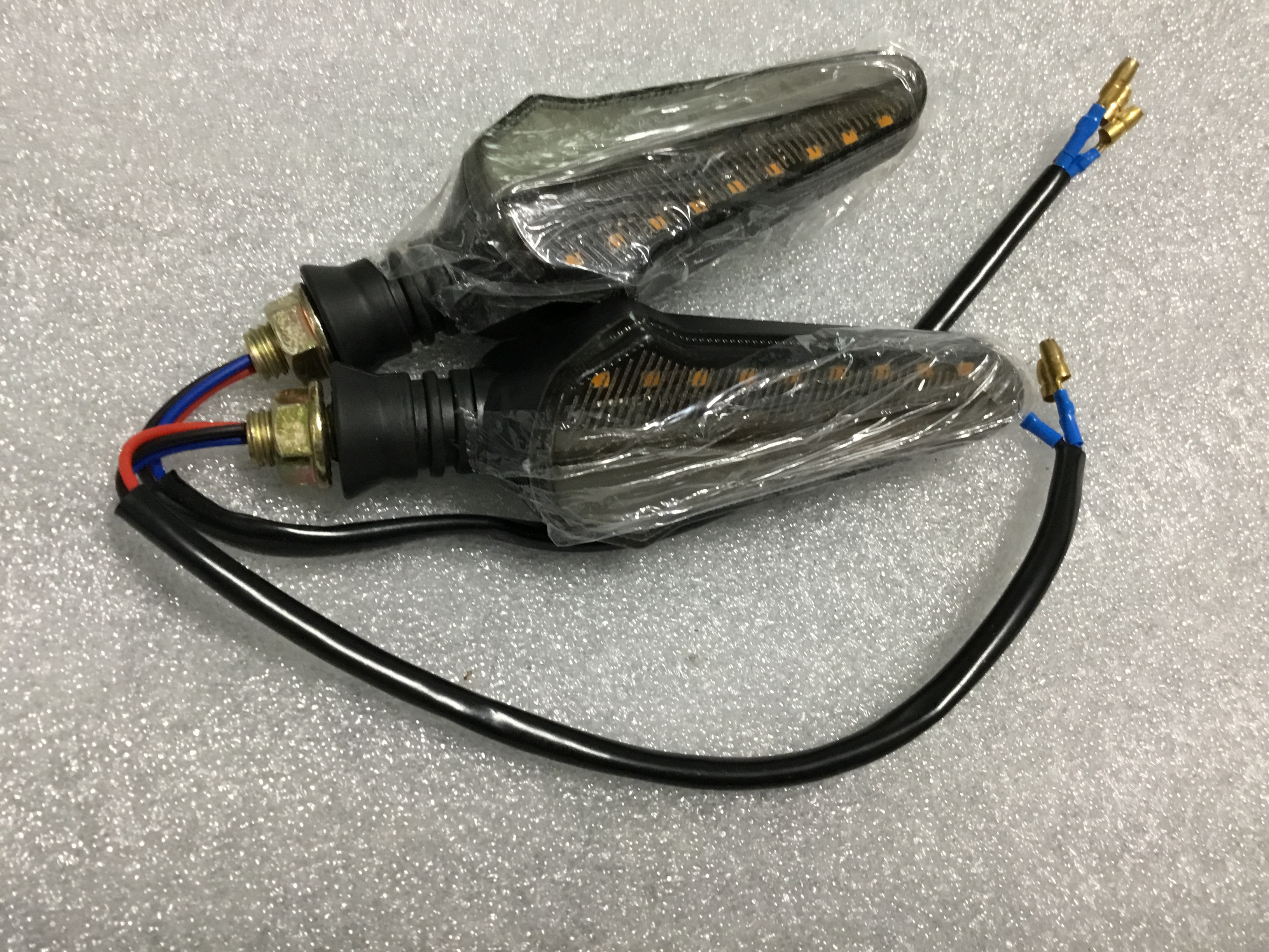 (1 cặp) xinhan L21 7 màu 48V