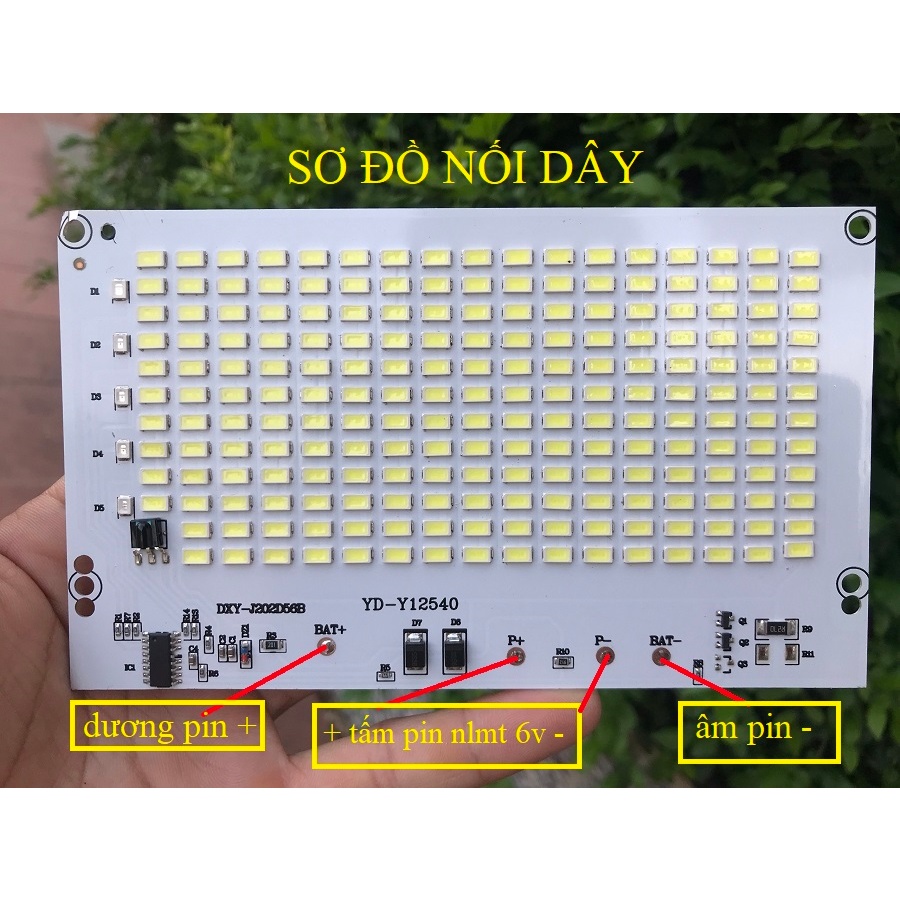 Chip led thay cho đèn năng lượng mặt trời 100W (có báo pin kèm khiển)