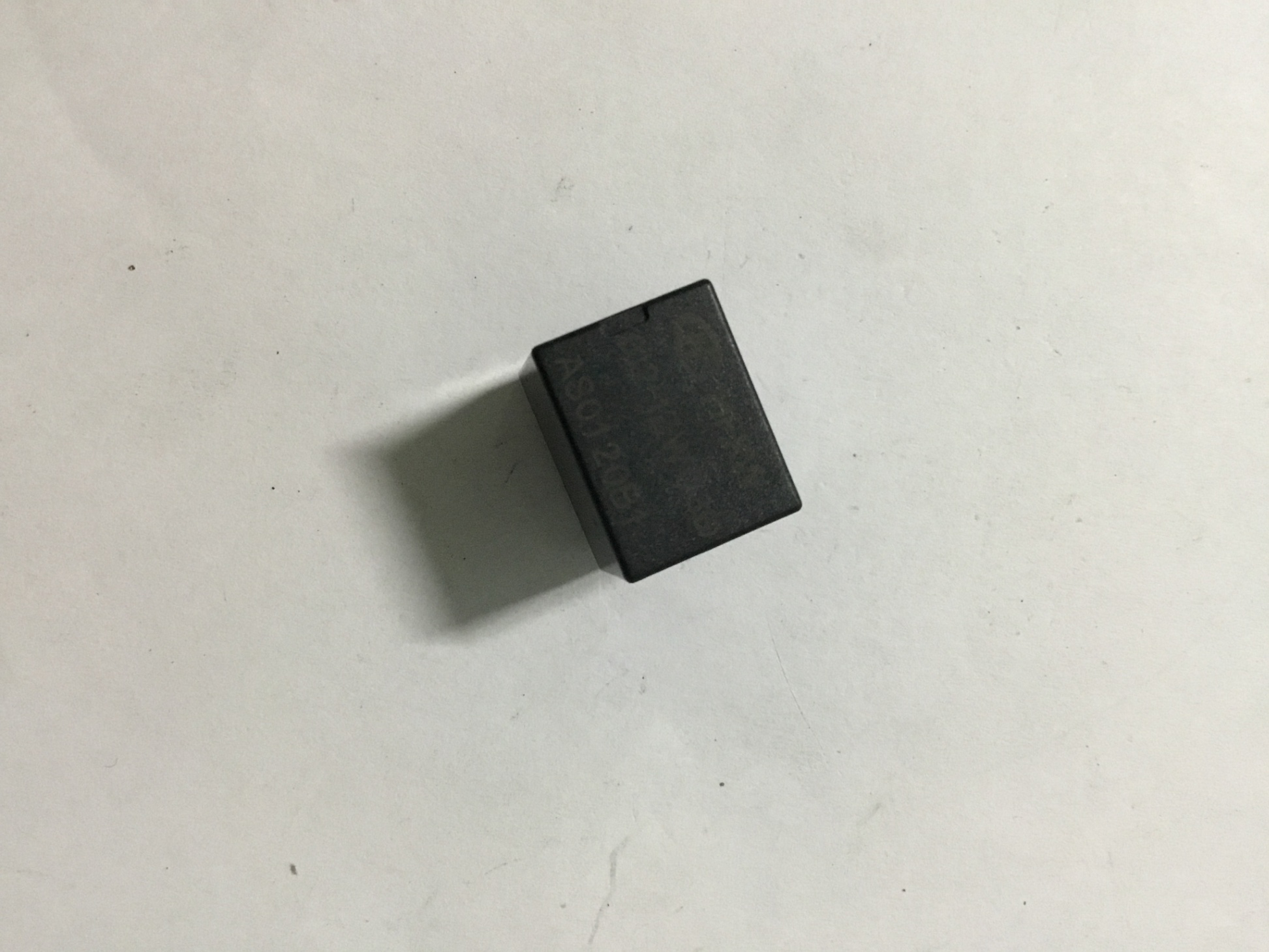 RELAY HFKW-012-1ZW 12VDC