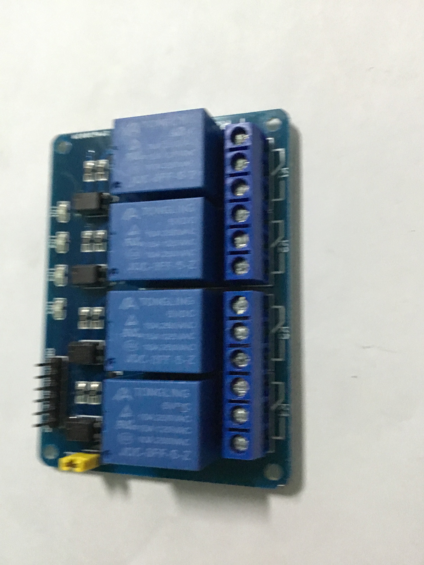 Module 4 relay với opto cách ly 5V đóng cắt thiết bị điện 10A