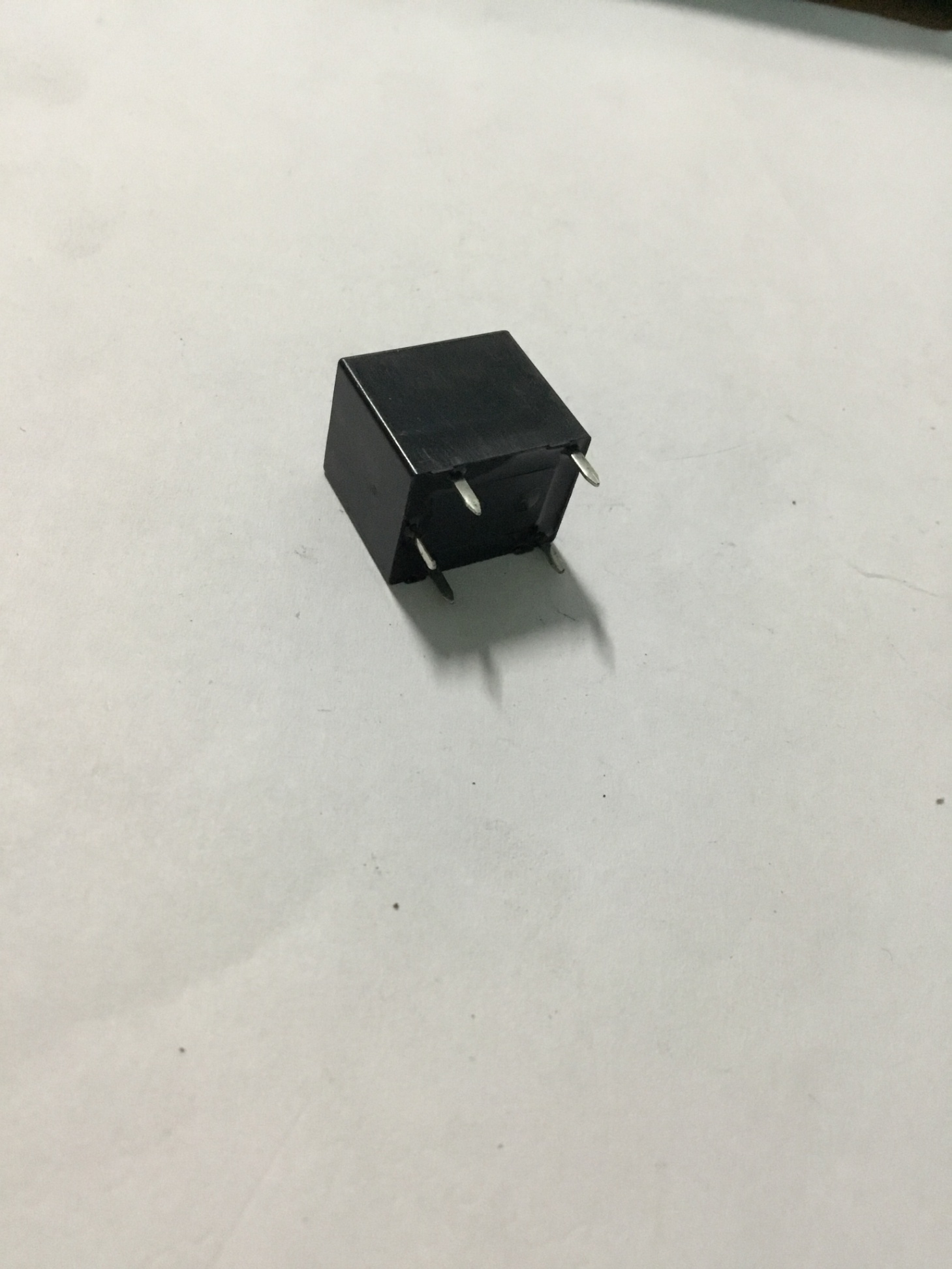 RELAY HFKW-012-1ZW 12VDC