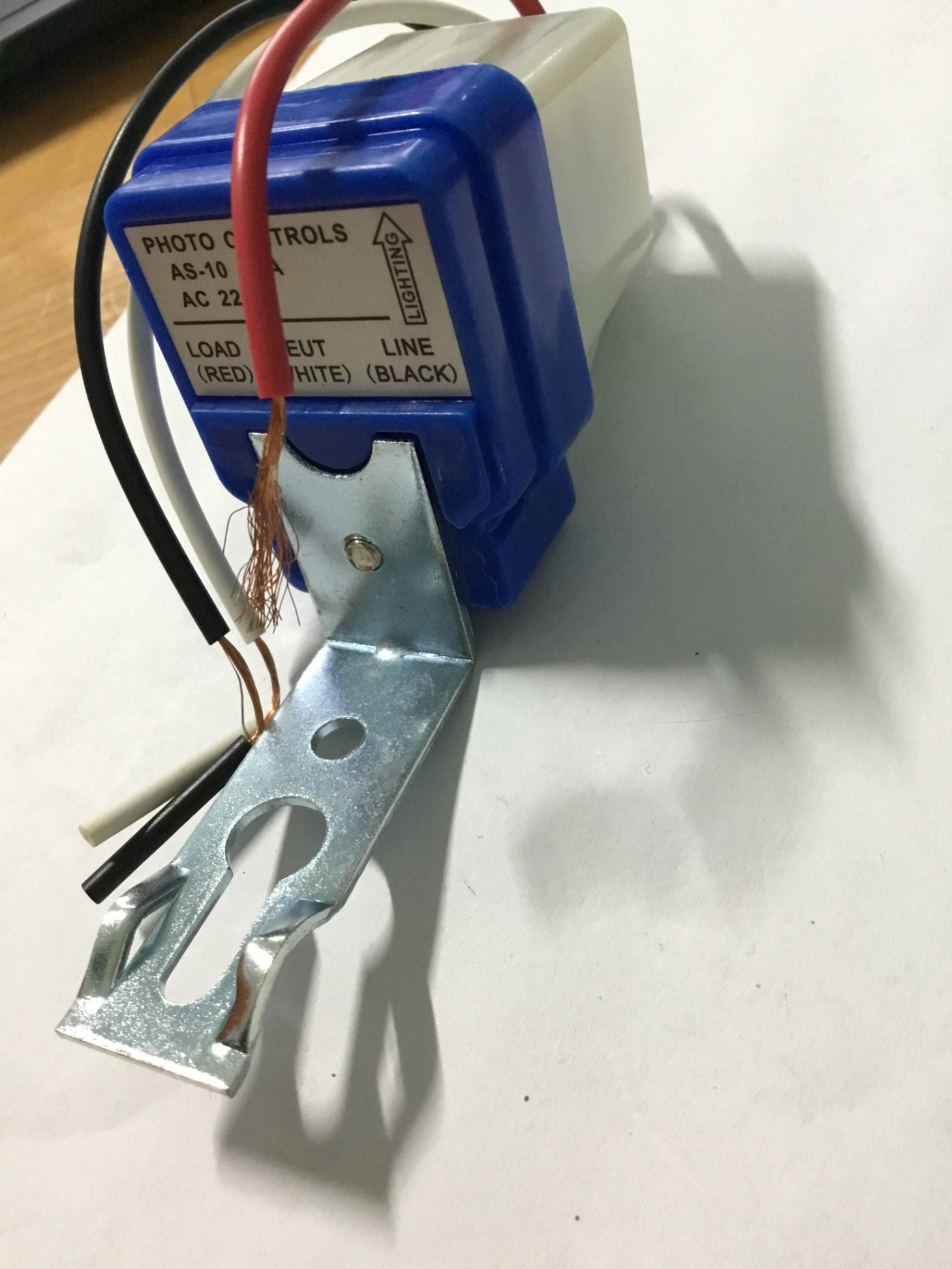 Công Tắc Đèn Cảm Biến Tự Động 220V 10A