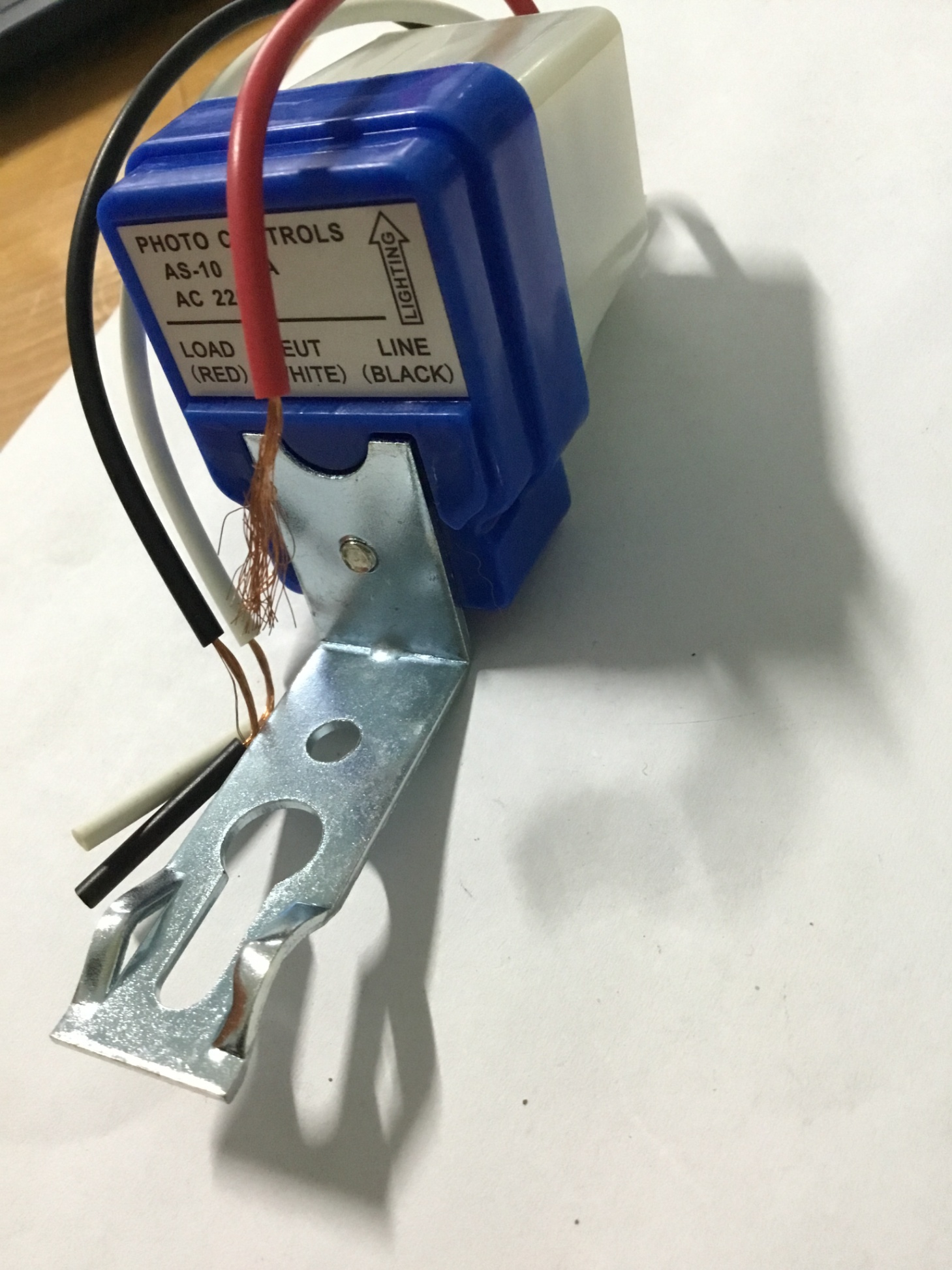 Công Tắc Đèn Cảm Biến Tự Động 220V 10A