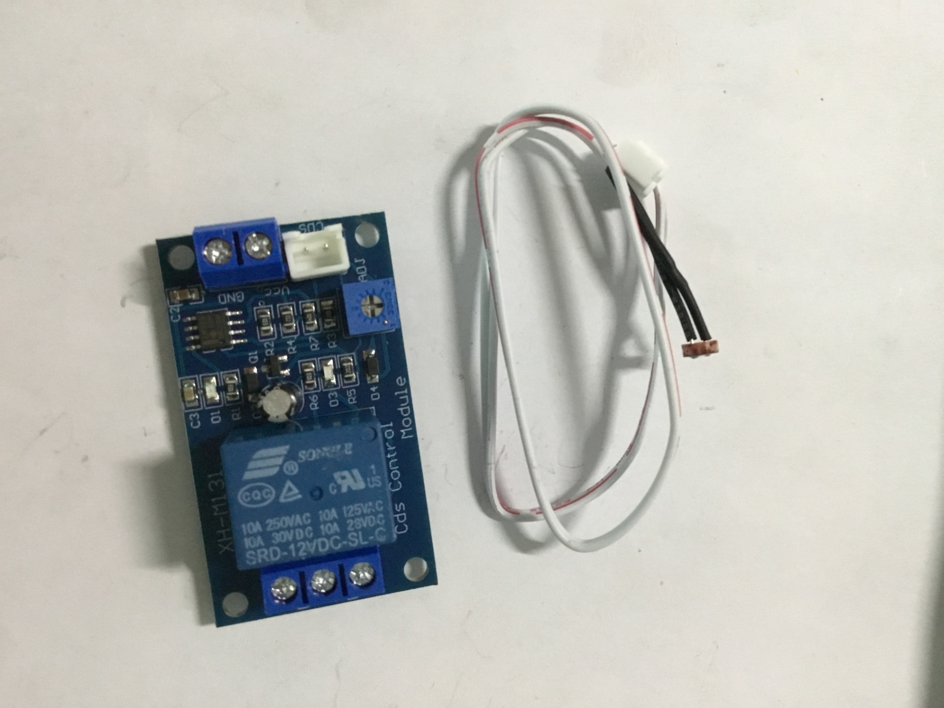 Module cảm biến ánh sáng Bật tắt tự động XH-M131