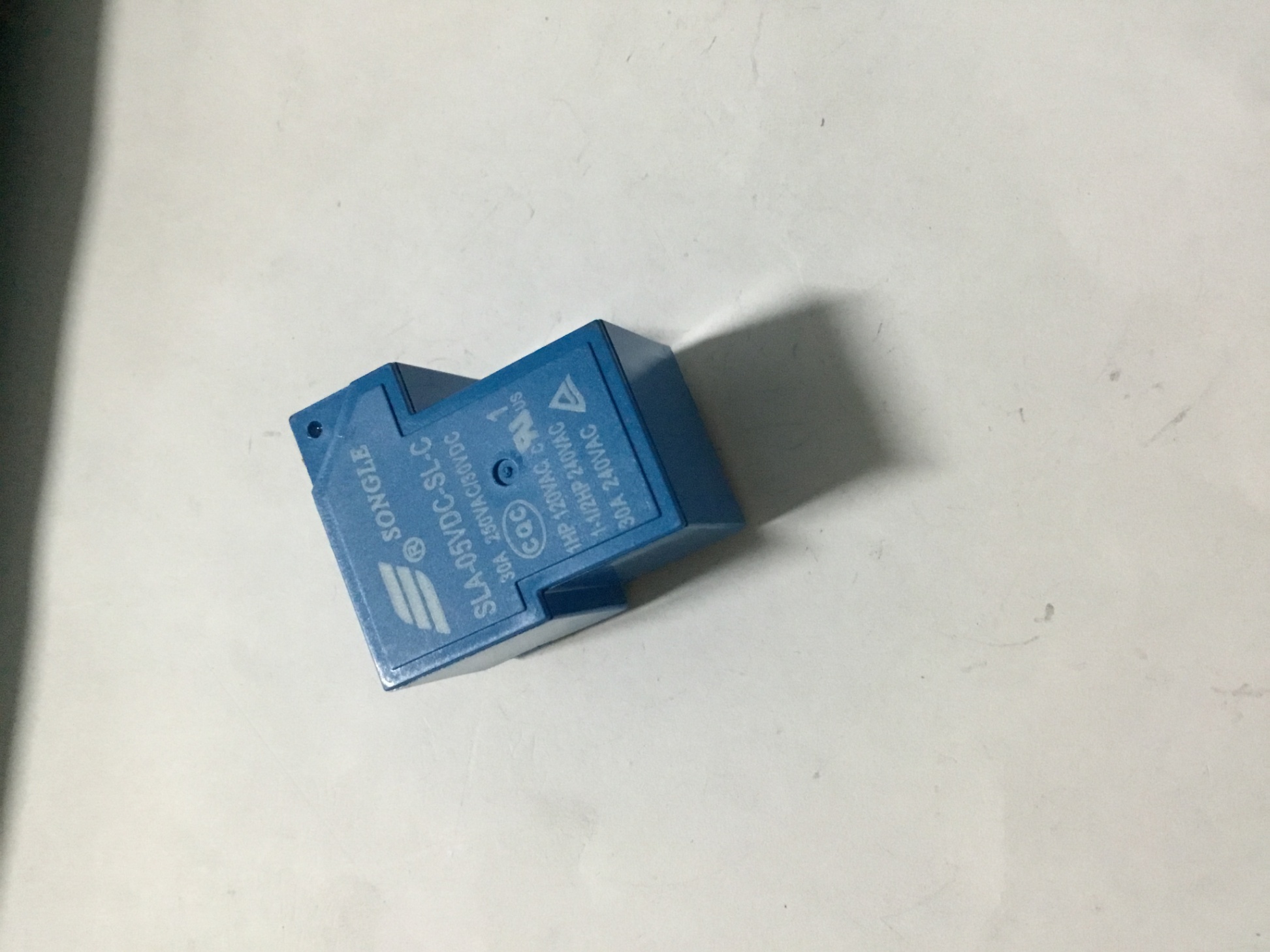 Rơ le Relay nguồn điện SLA-05VDC-SL-C 6PIN 05V 30A
