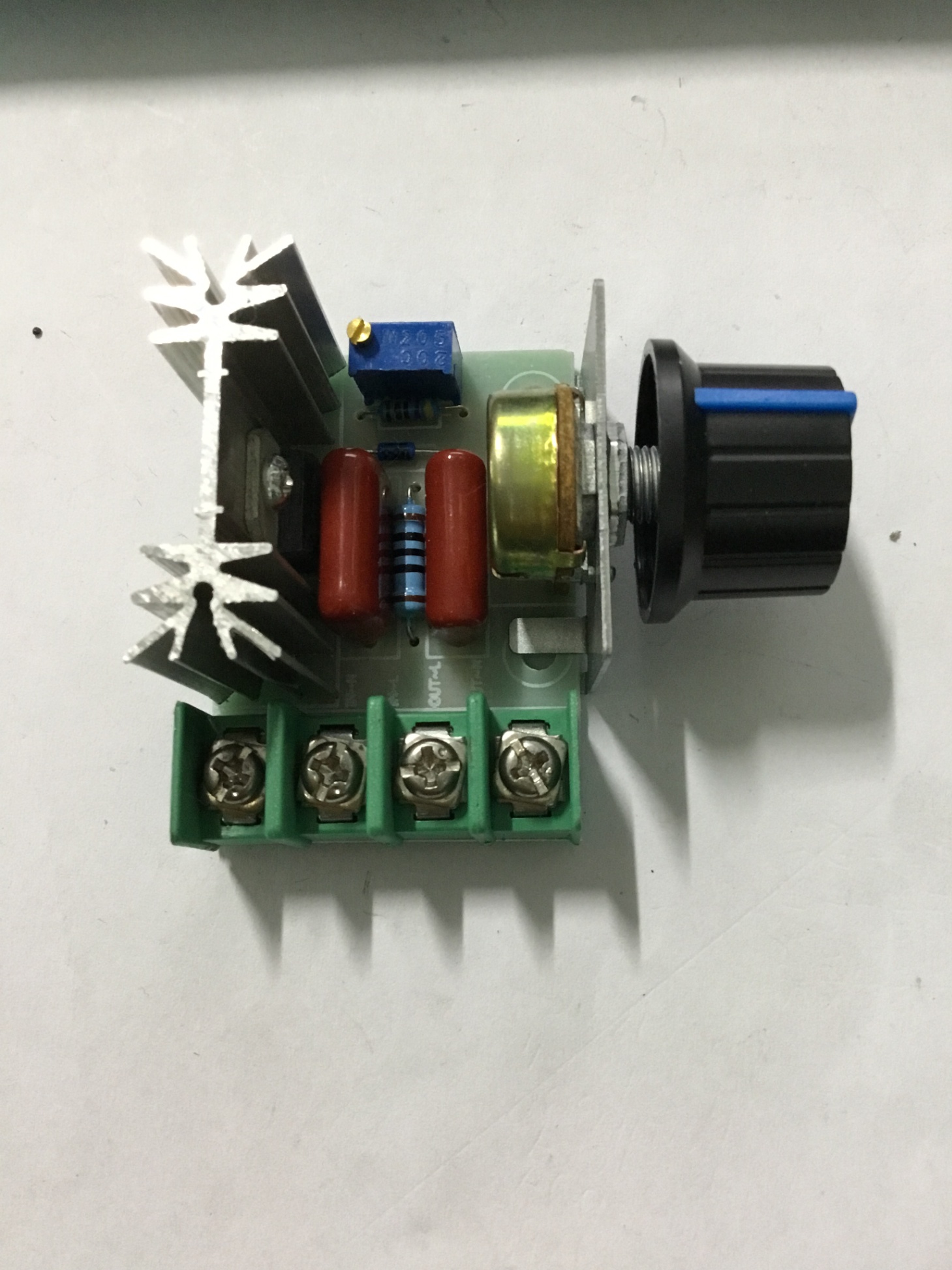 Bộ điều chỉnh điện áp AC 220V 2000W SCR