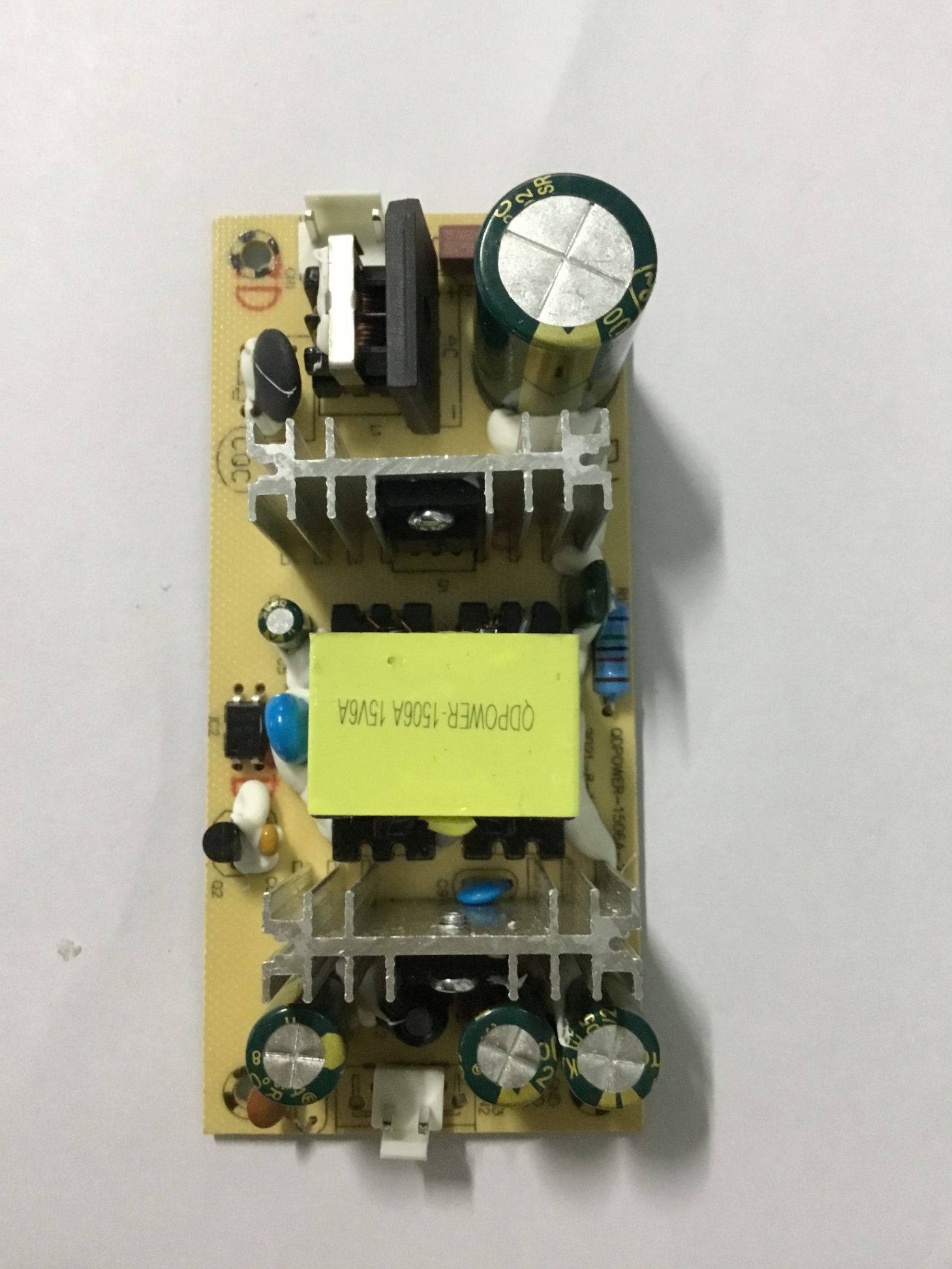 Nguồn sạc loa kéo 15V 6A