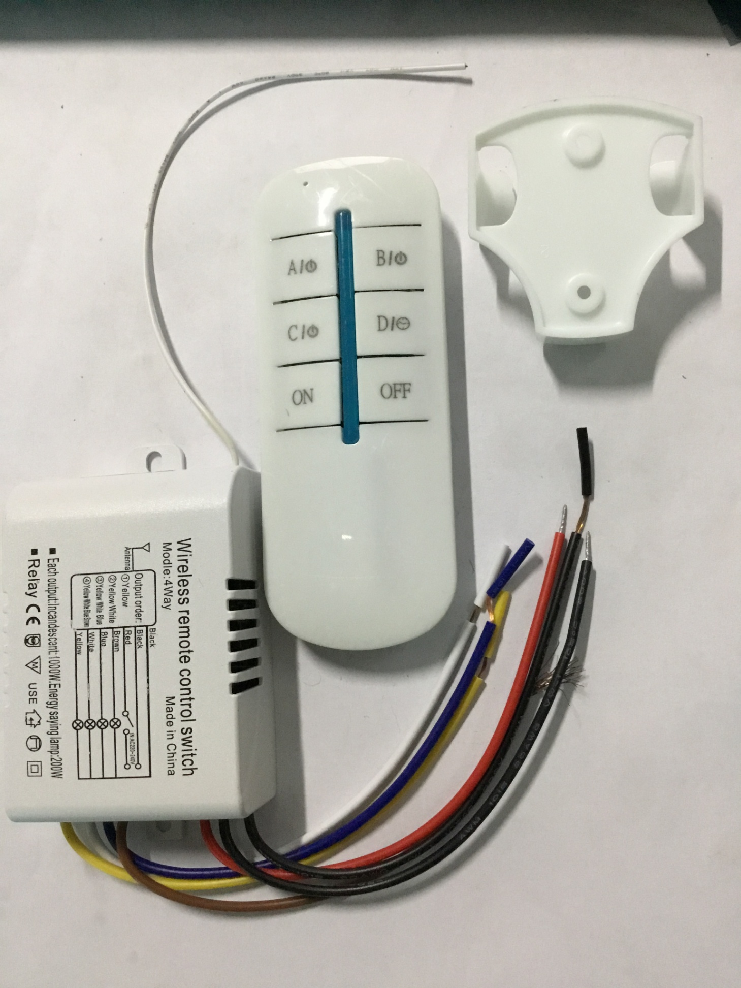 Công tắc điều khiển từ xa RF 4 cổng xuyên tường công xuất 3000W khoảng cách 20M