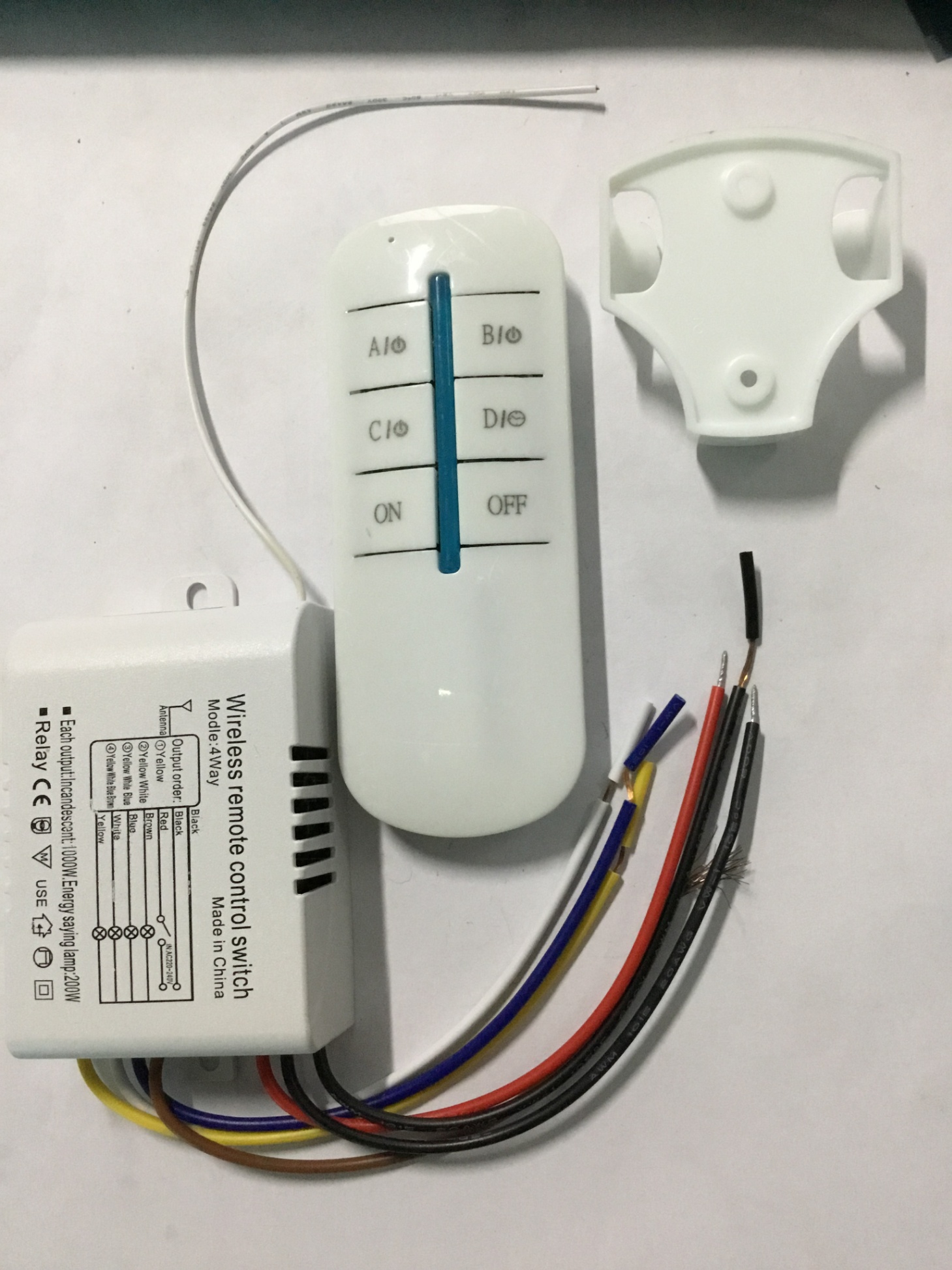 Công tắc điều khiển từ xa RF 4 cổng xuyên tường công xuất 3000W khoảng cách 20M