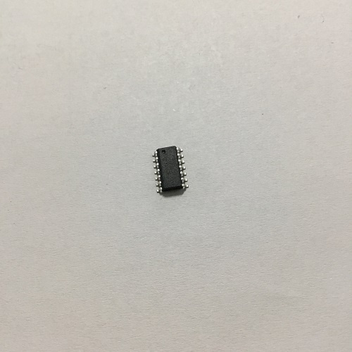 IC phím cảm máy giặt Aqua cửa ngang PIC16F1823 (đã nạp code)