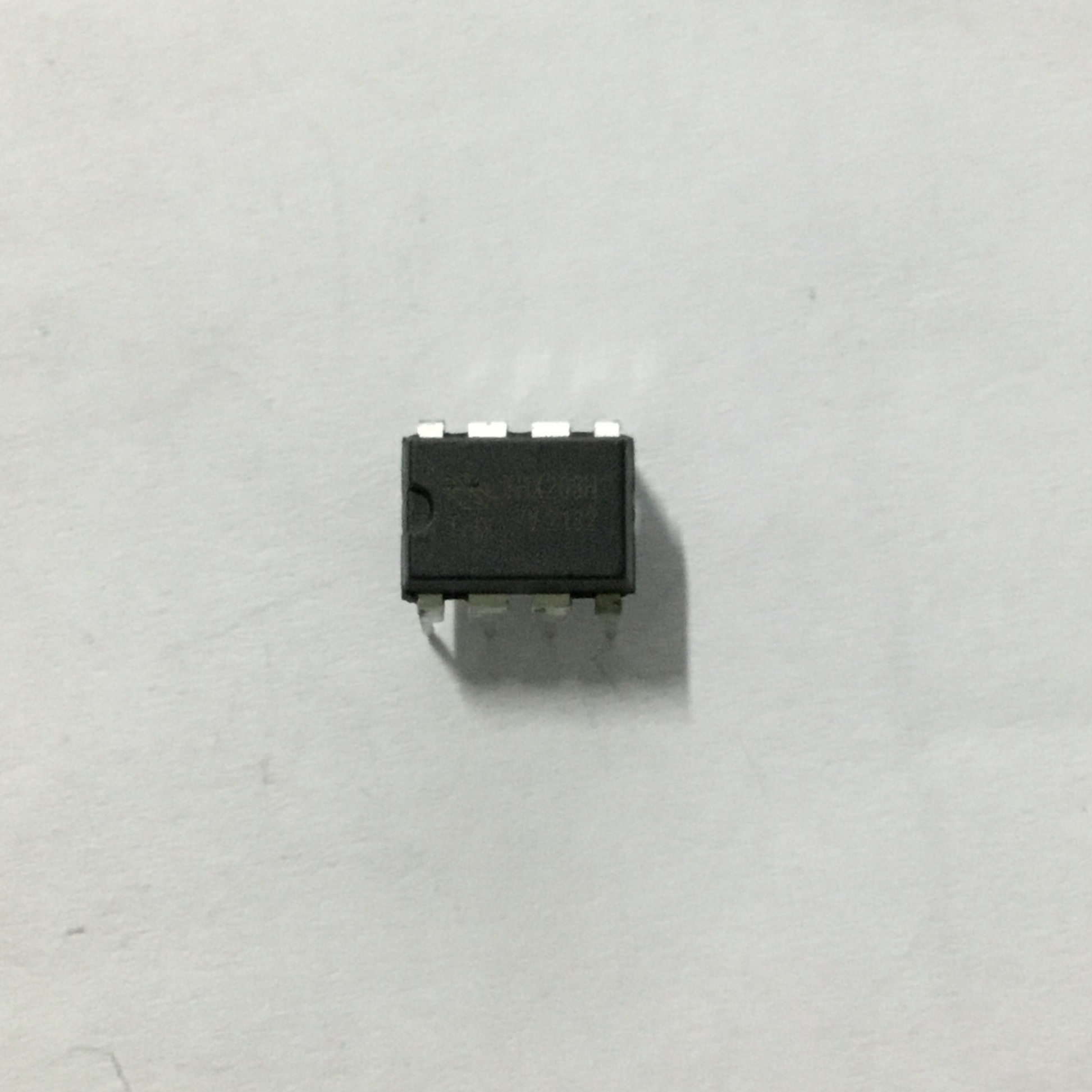 IC nguồn THX203H THX 203H 203 DIP8