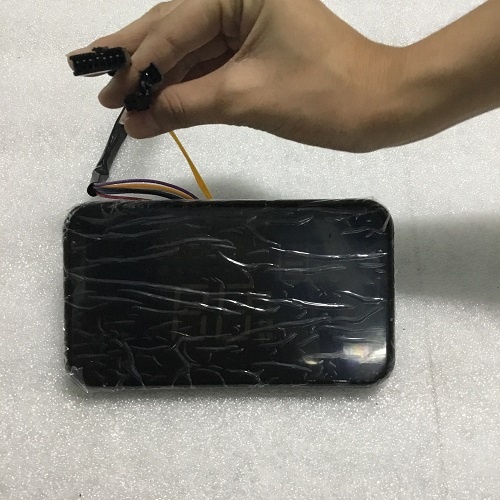 Đồng hồ vuông 133M