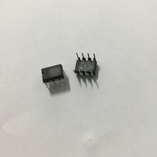 (2 con) UC3844 DIP8