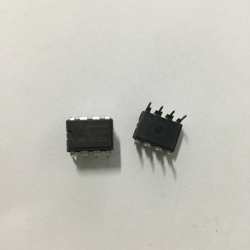 (2 con) UC3844 DIP8