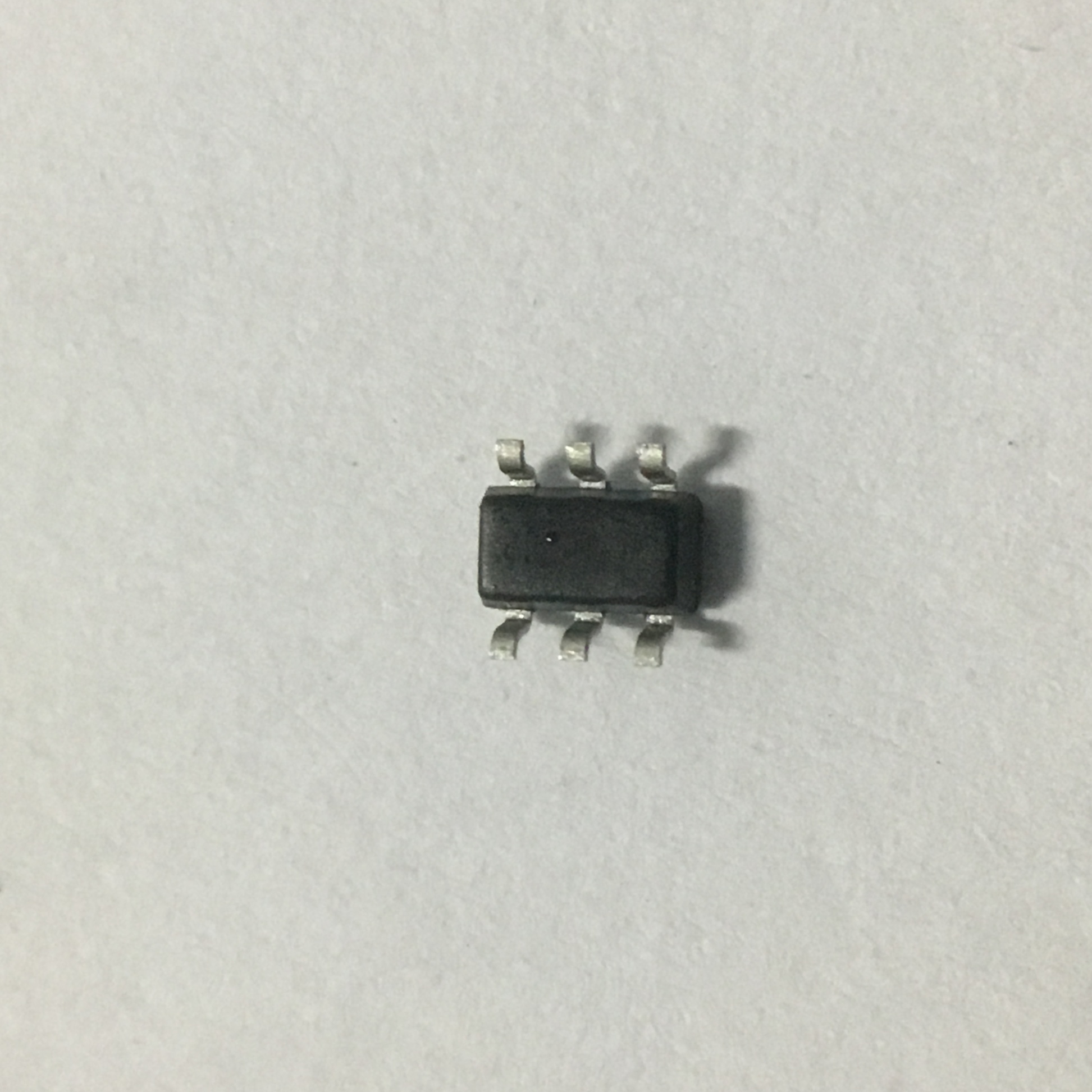 PT116 SOT23-6 SMD