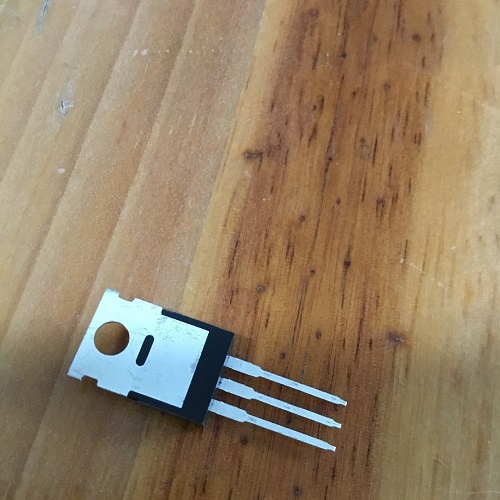 (2 con) LM317