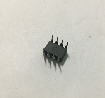 IR2104PBF DIP8