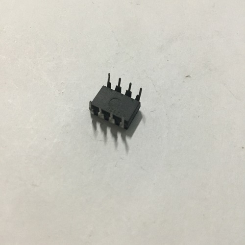 IR2104PBF DIP8