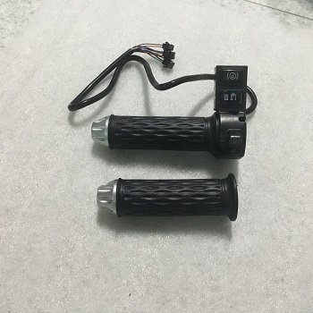 Tay ga 133M kèm công tắc nút P
