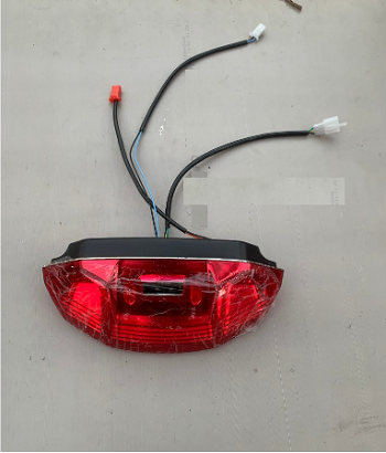 Đèn hậu xe điện 133 plus