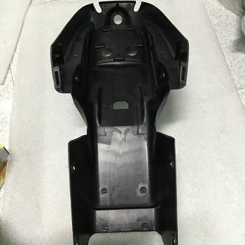 Lót gầm to nhựa nhám dưới yên xe CAP A